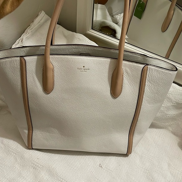 KATE SPADE - white Caroline lane forester tote- NWT - Picture 1 of 15